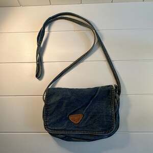 90s -Gitano-small denim crossbody bag in great...